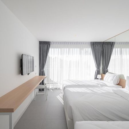 Lis Hotel Chiangmai Chiang Mai Esterno foto