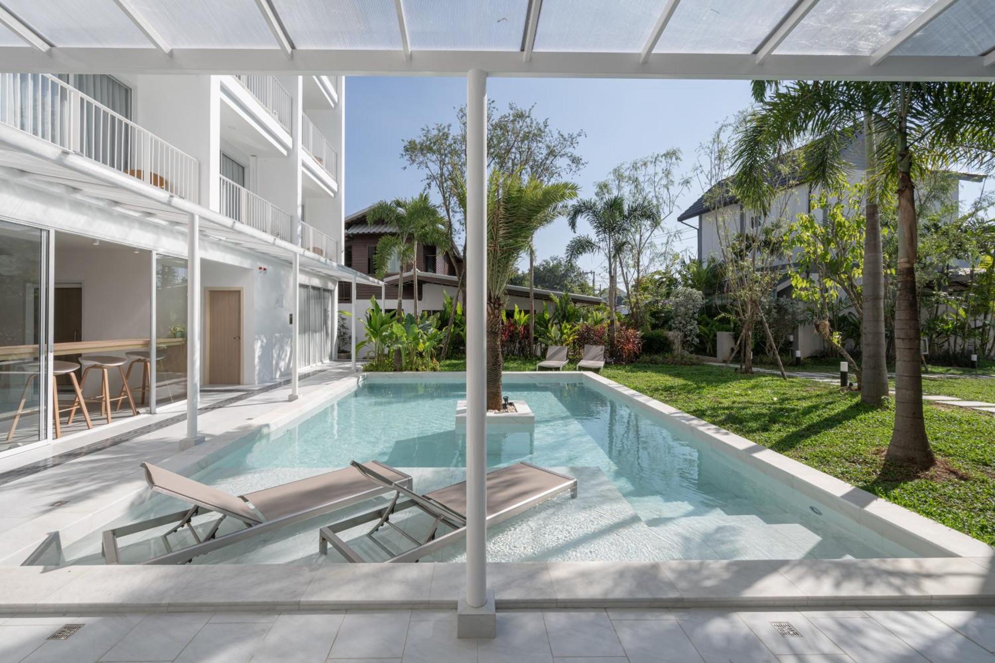 Lis Hotel Chiangmai Chiang Mai Esterno foto